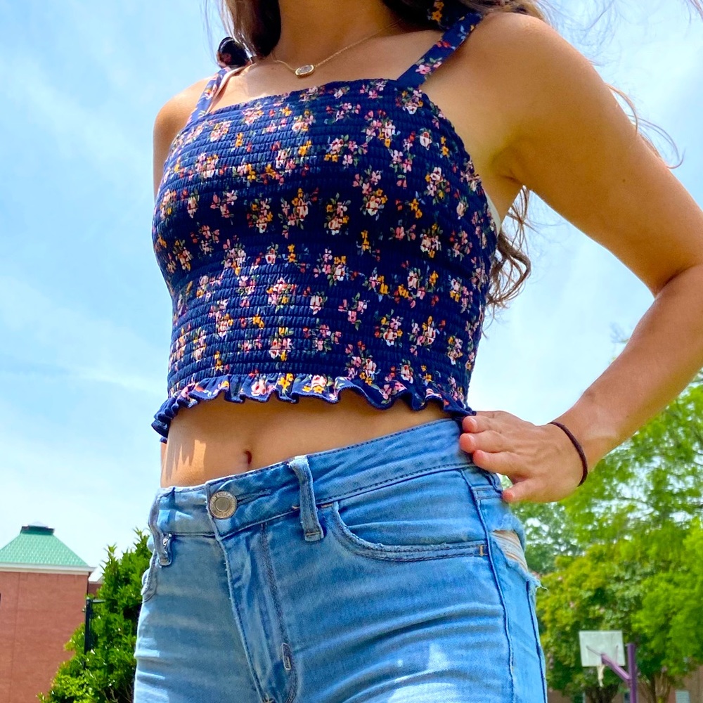 Floral Crop Top Size Small